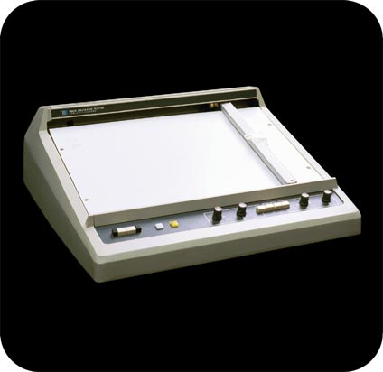 Model 9862A Calculator Plotter - 3/4 view.